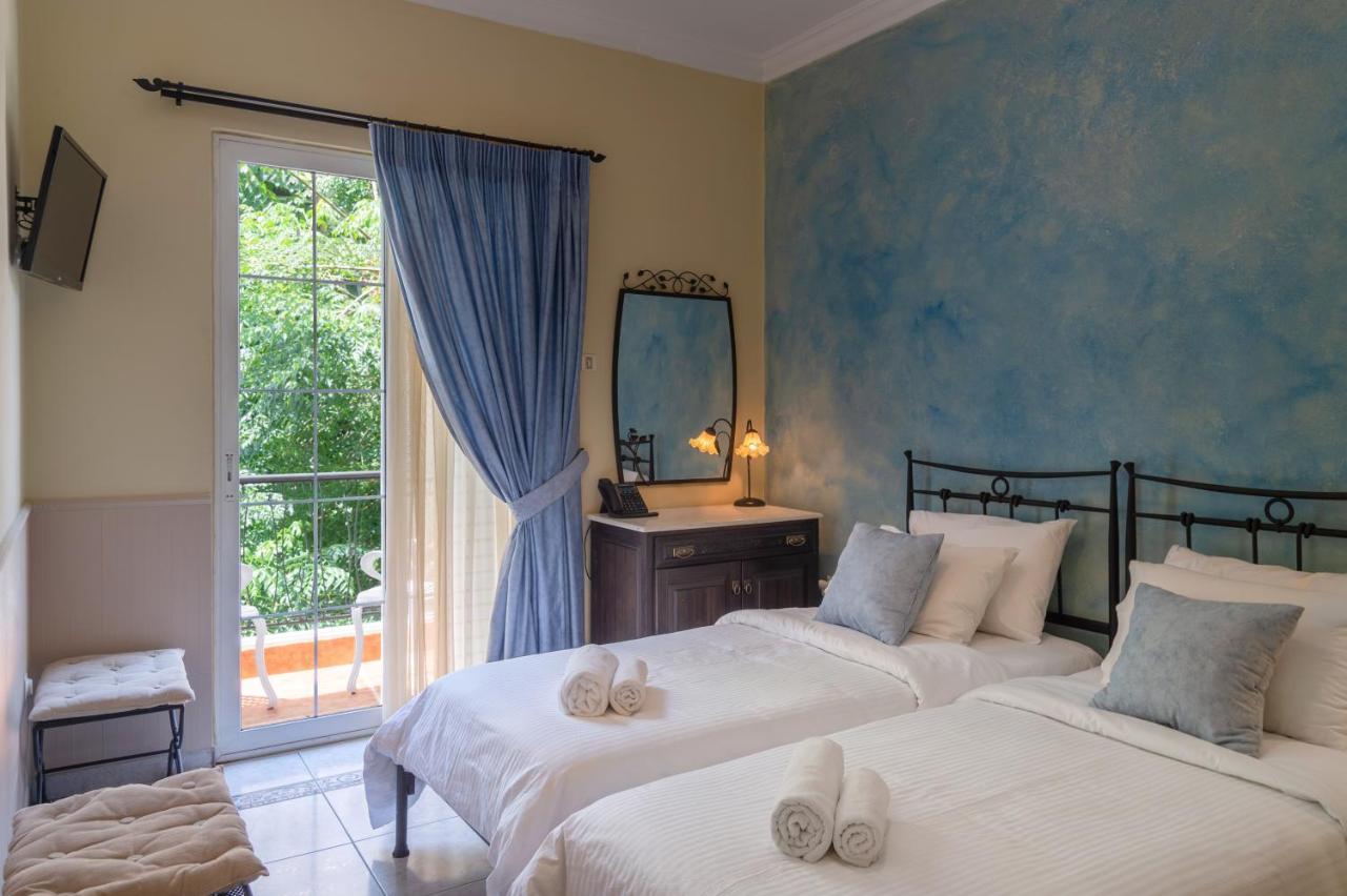 Double or Twin Room En Suite Bathroom